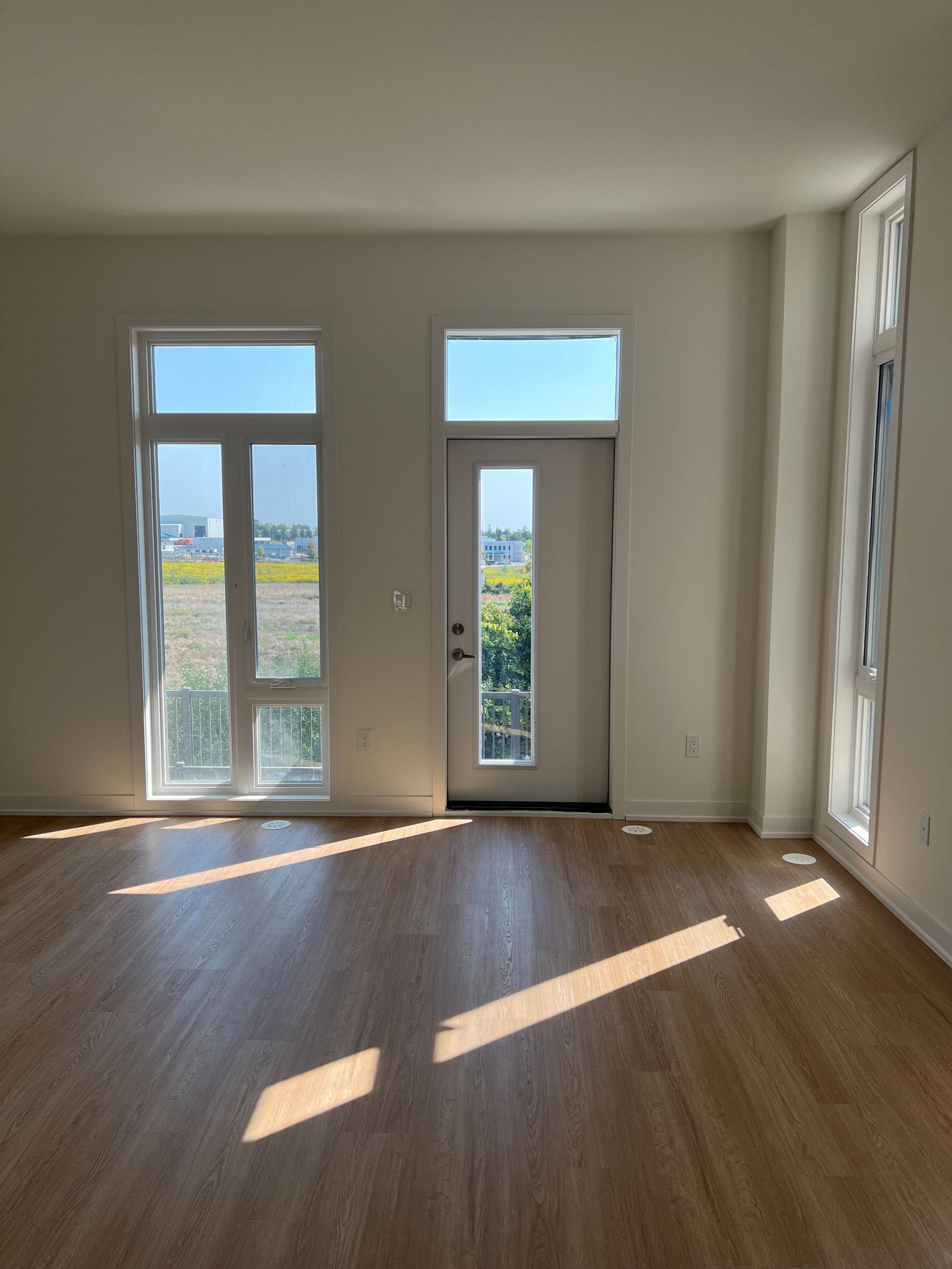 Richmond Hill, ON L4S 0N1,9 Steckley House LN #501