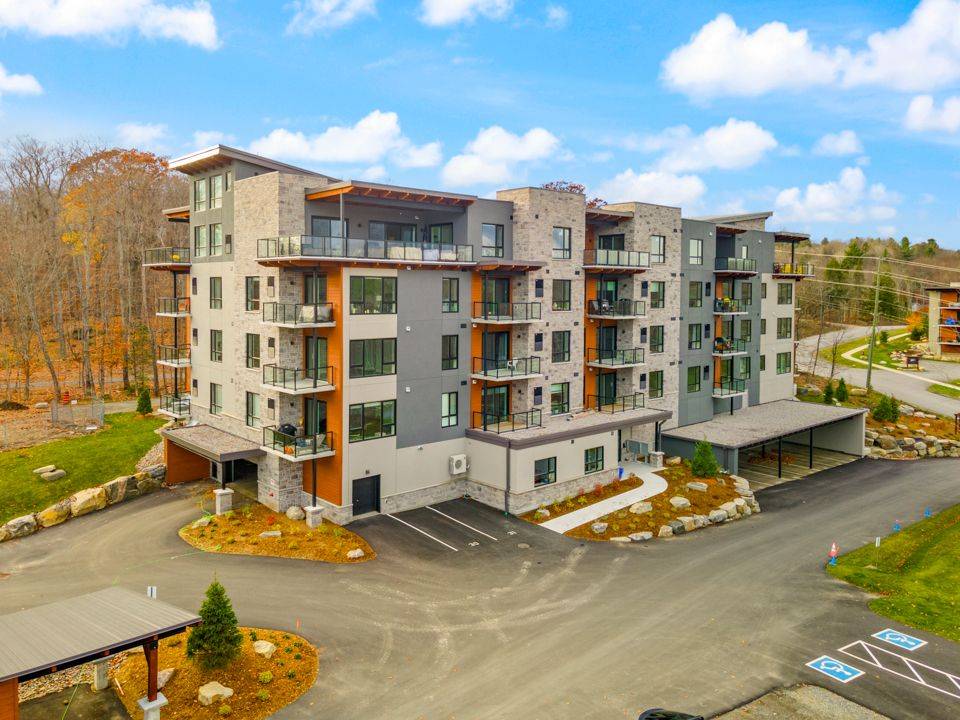 Huntsville, ON P1H 1C6,18 Campus TRL #107