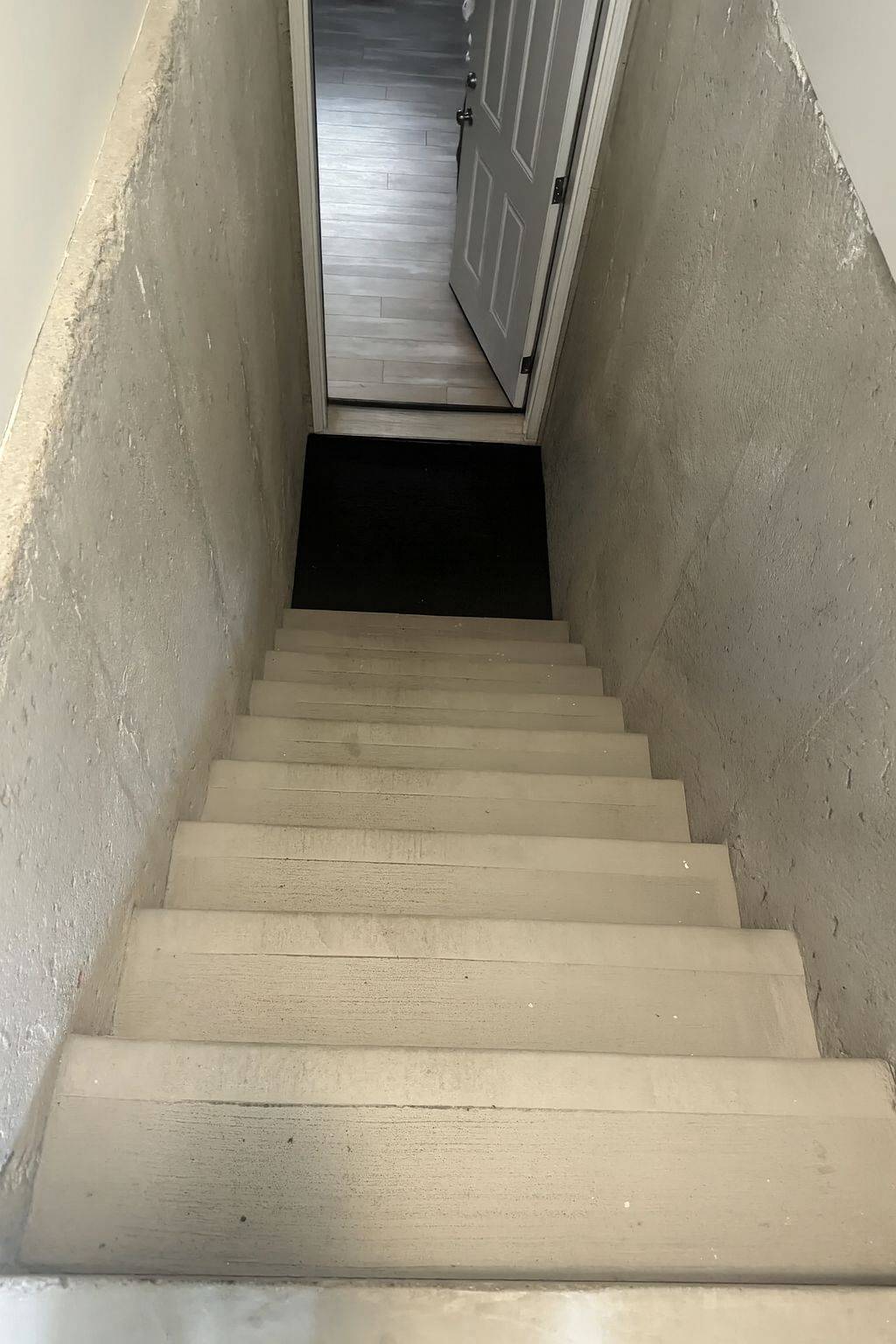 Thorold, ON L2V 0B7,32 Bounty AVE