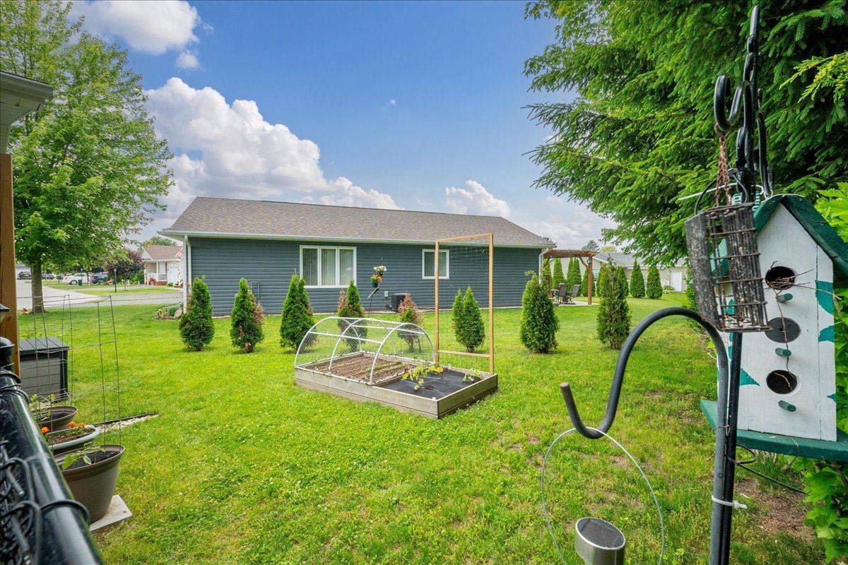 Strathroy-caradoc, ON N7G 0C5,13 Kellestine DR