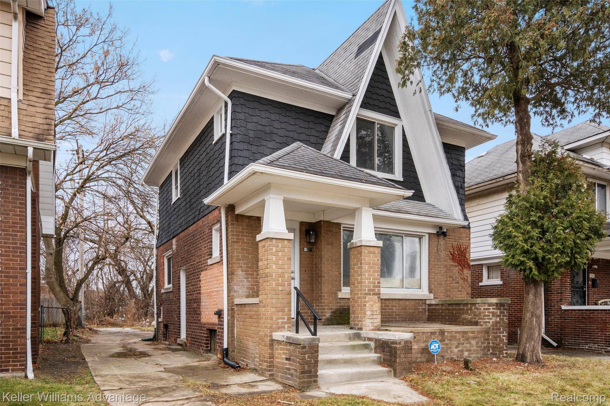 Detroit, MI 48206,2427 Highland ST