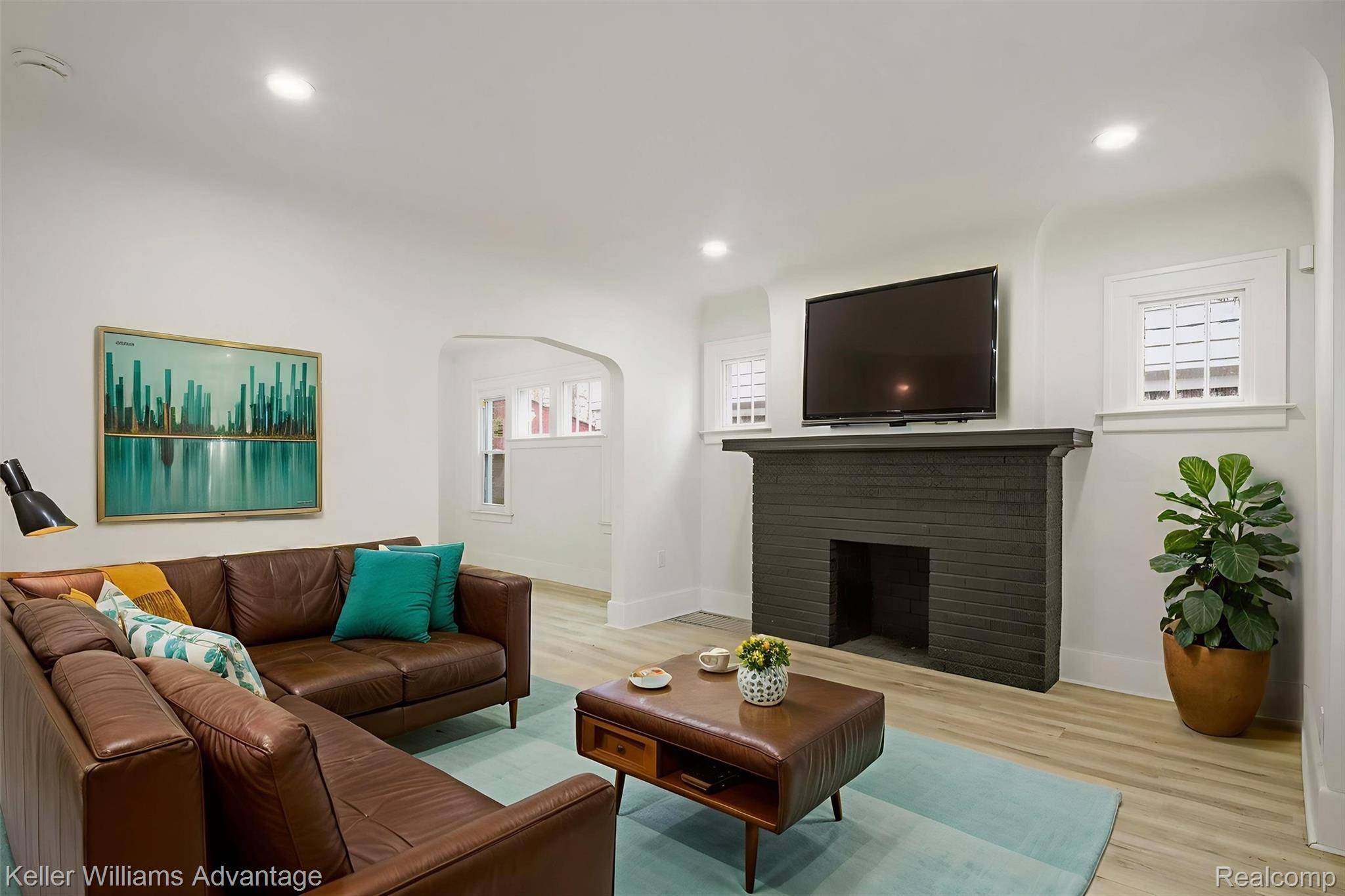 Detroit, MI 48206,2427 Highland ST