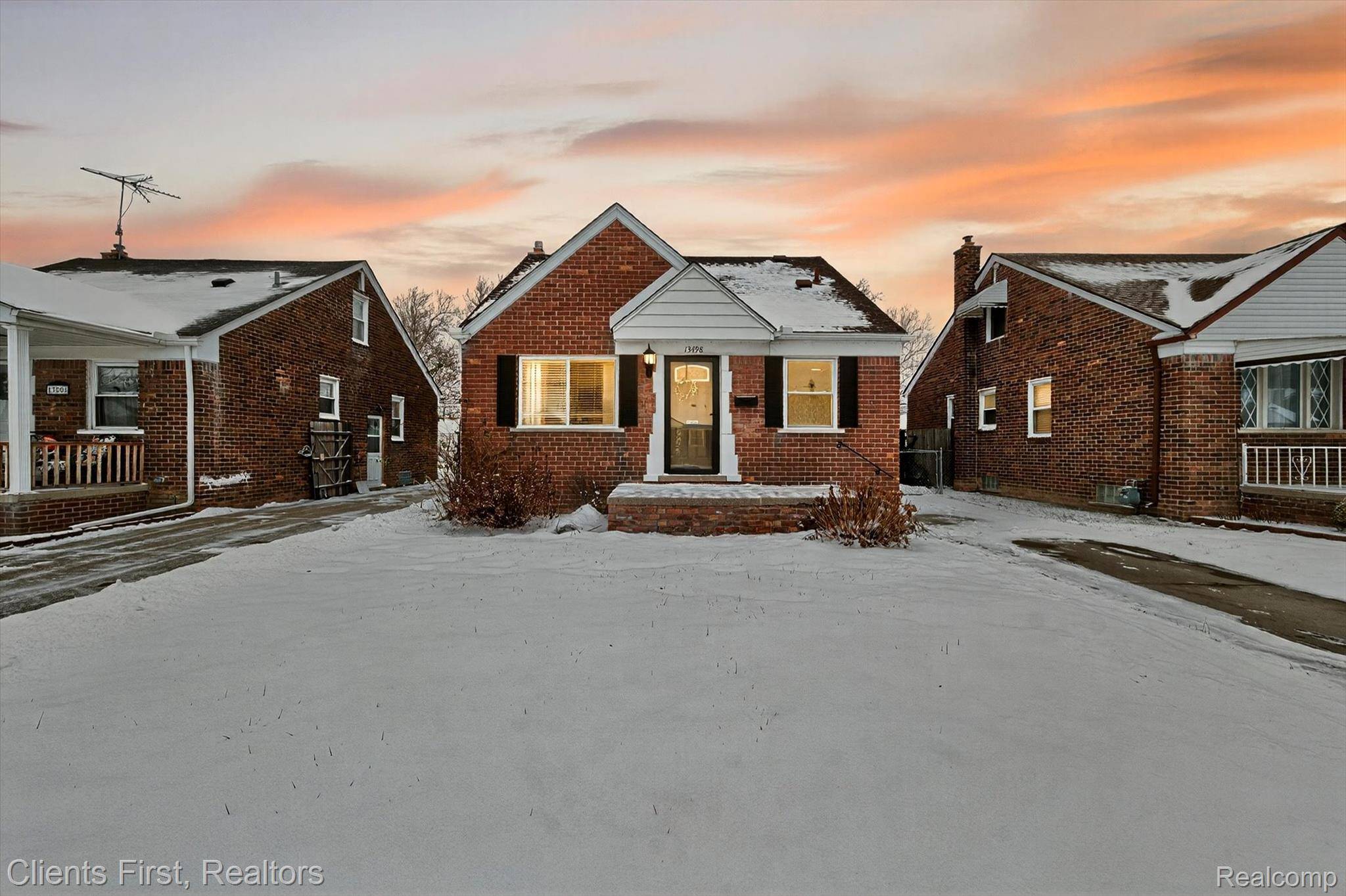 Southgate, MI 48195,13498 Callender ST