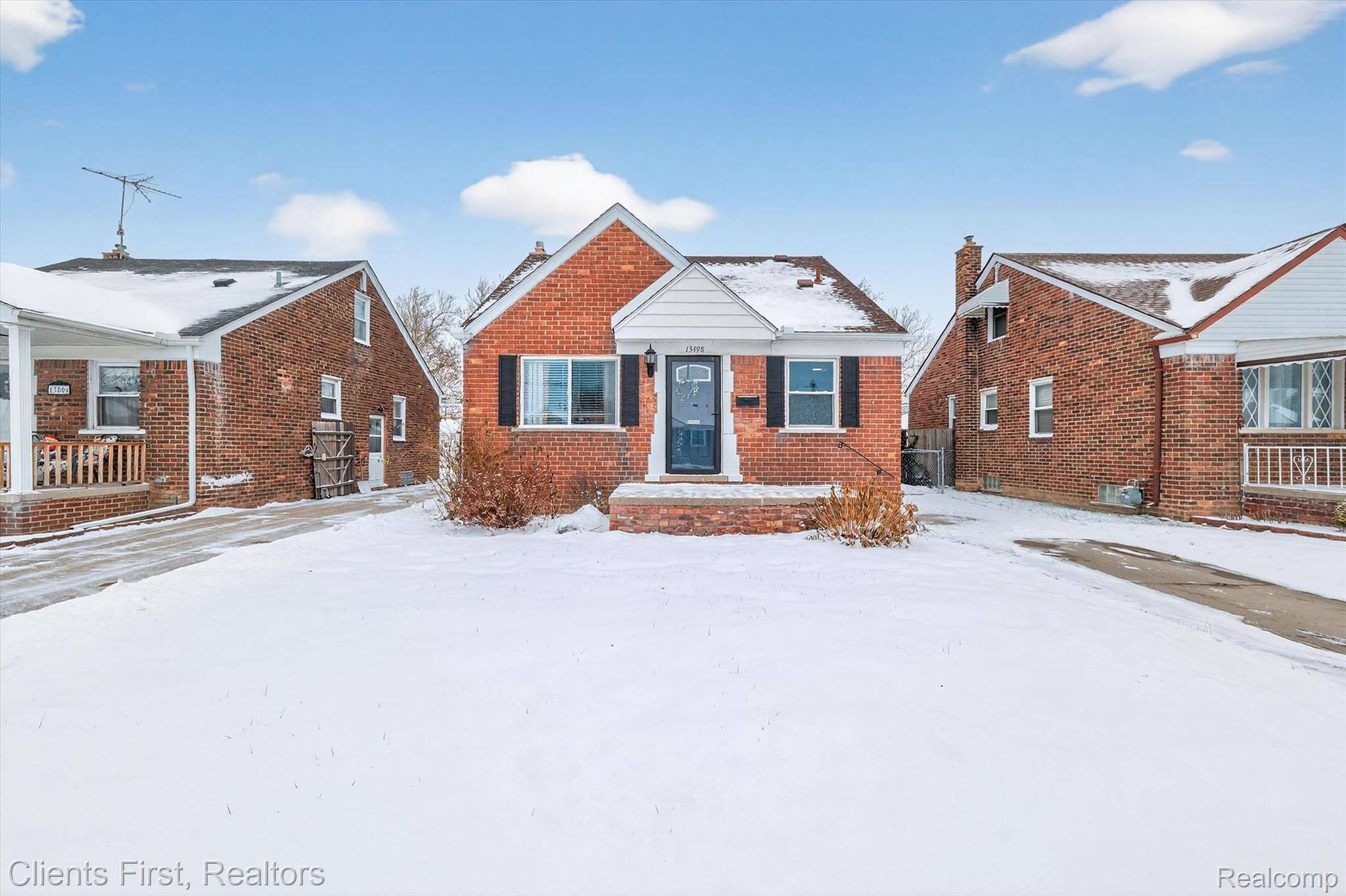 Southgate, MI 48195,13498 Callender ST