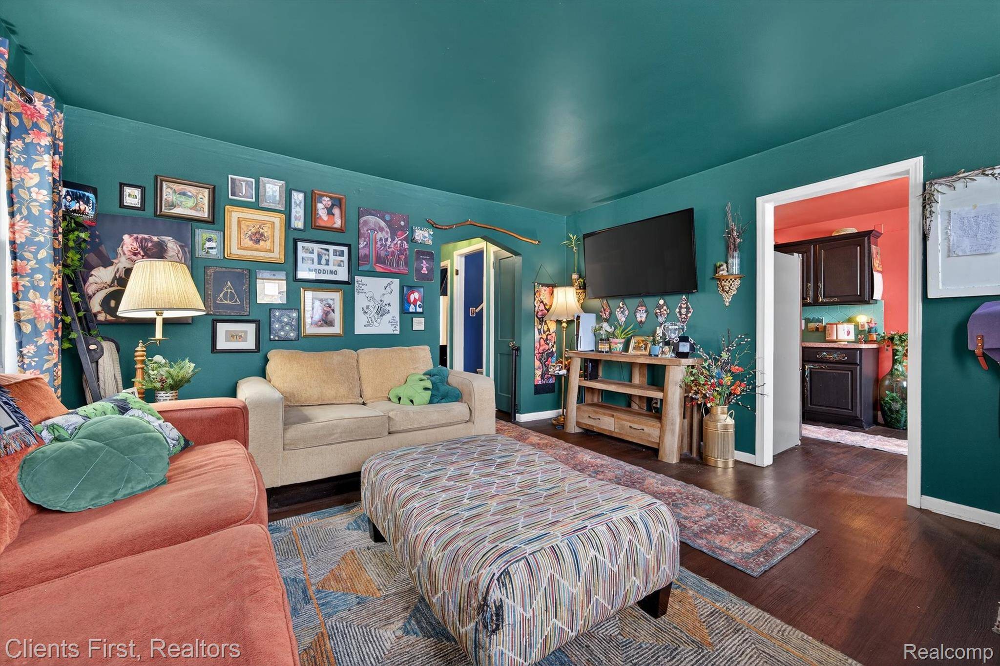 Southgate, MI 48195,13498 Callender ST