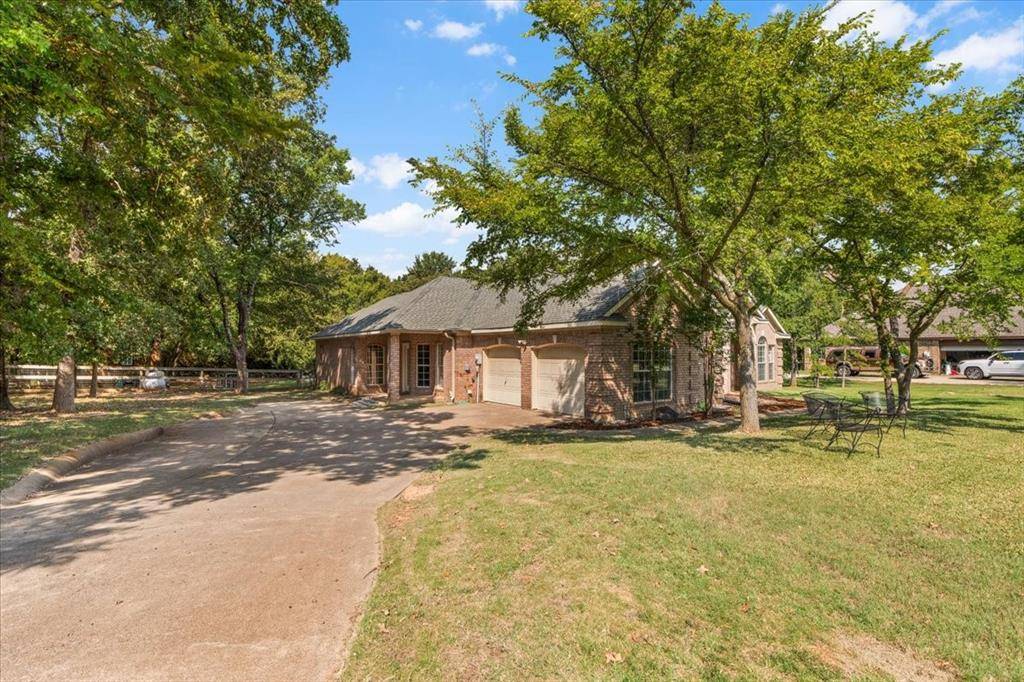 Oak Point, TX 75068,910 Crystal Cove