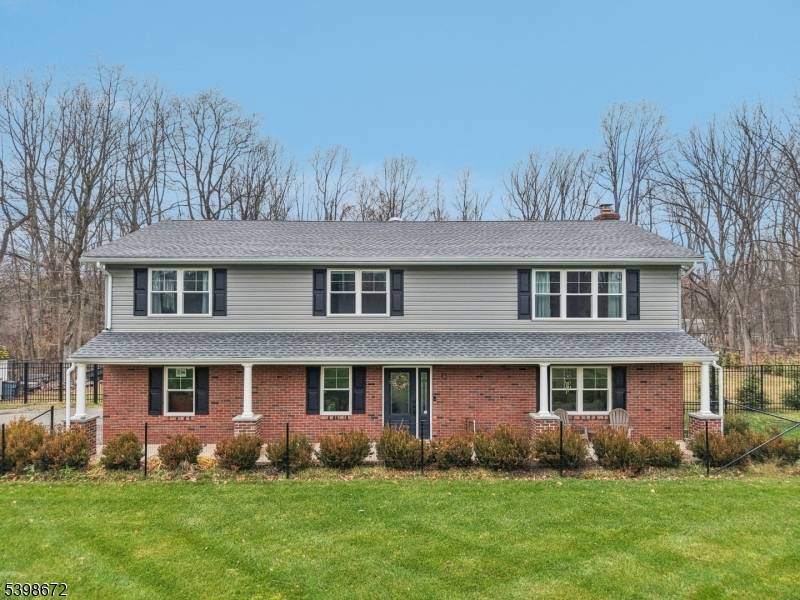 Chester Twp., NJ 07930,22 Cooper Ln