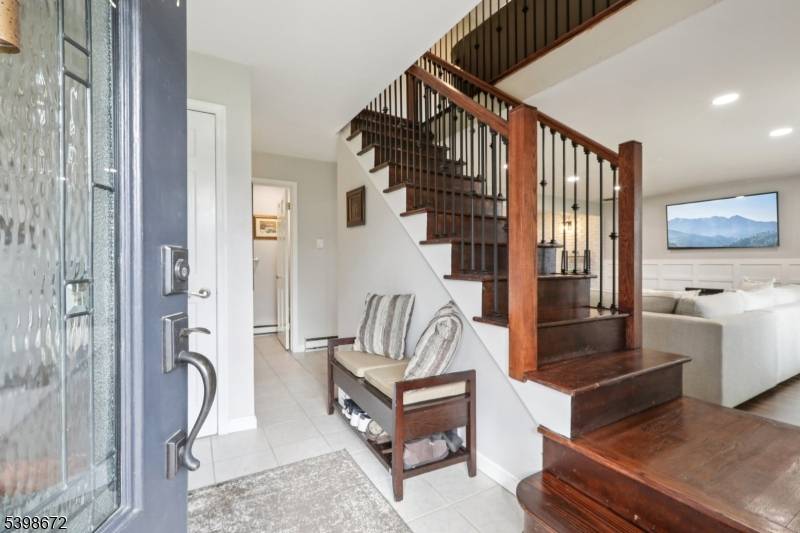 Chester Twp., NJ 07930,22 Cooper Ln