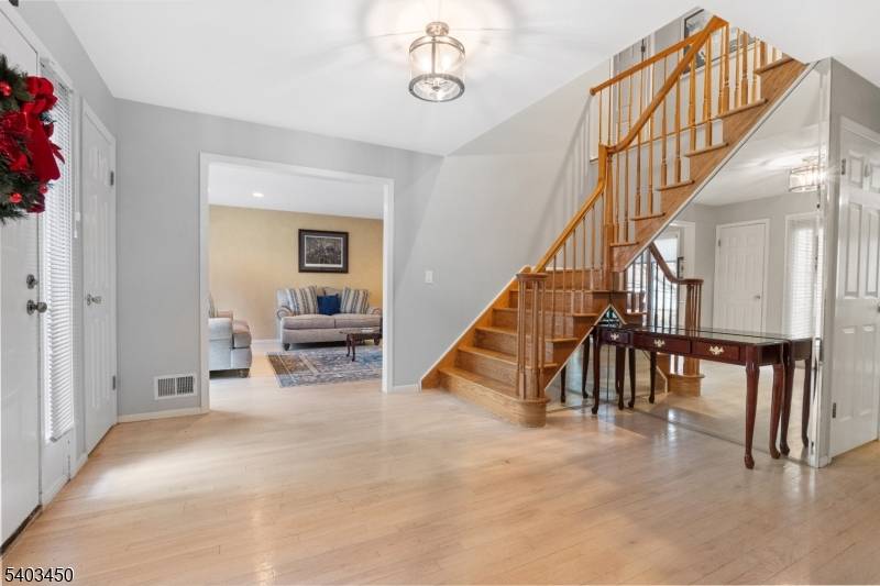 East Brunswick Twp., NJ 08816,25 Cherokee Rd