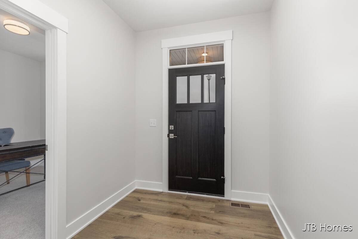 Rockford, MI 49341,6602 Timber Crest DR NE