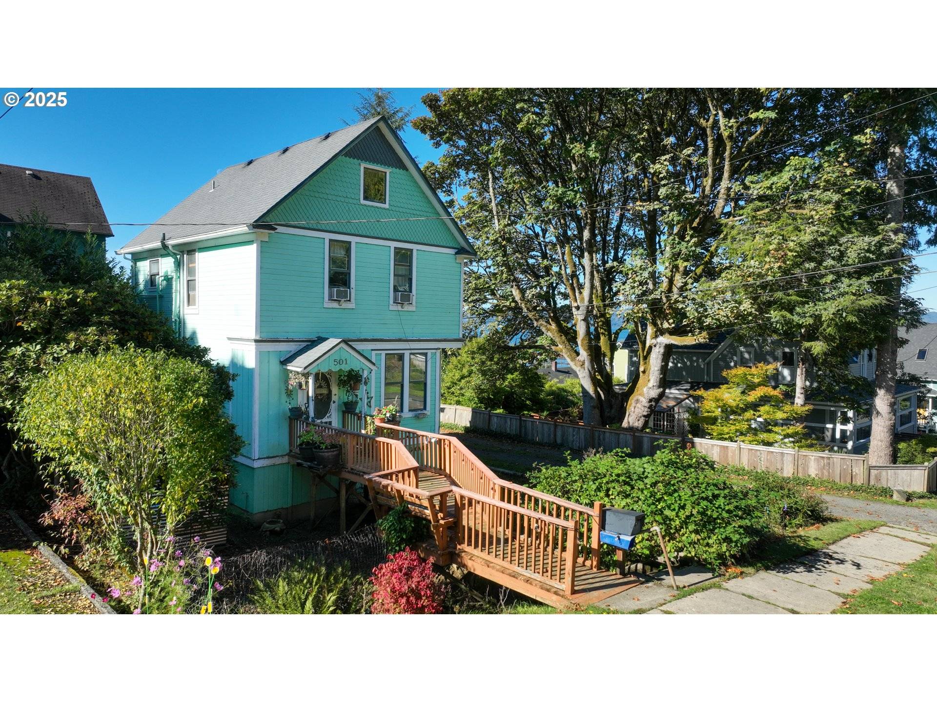 Astoria, OR 97103,501 38TH ST