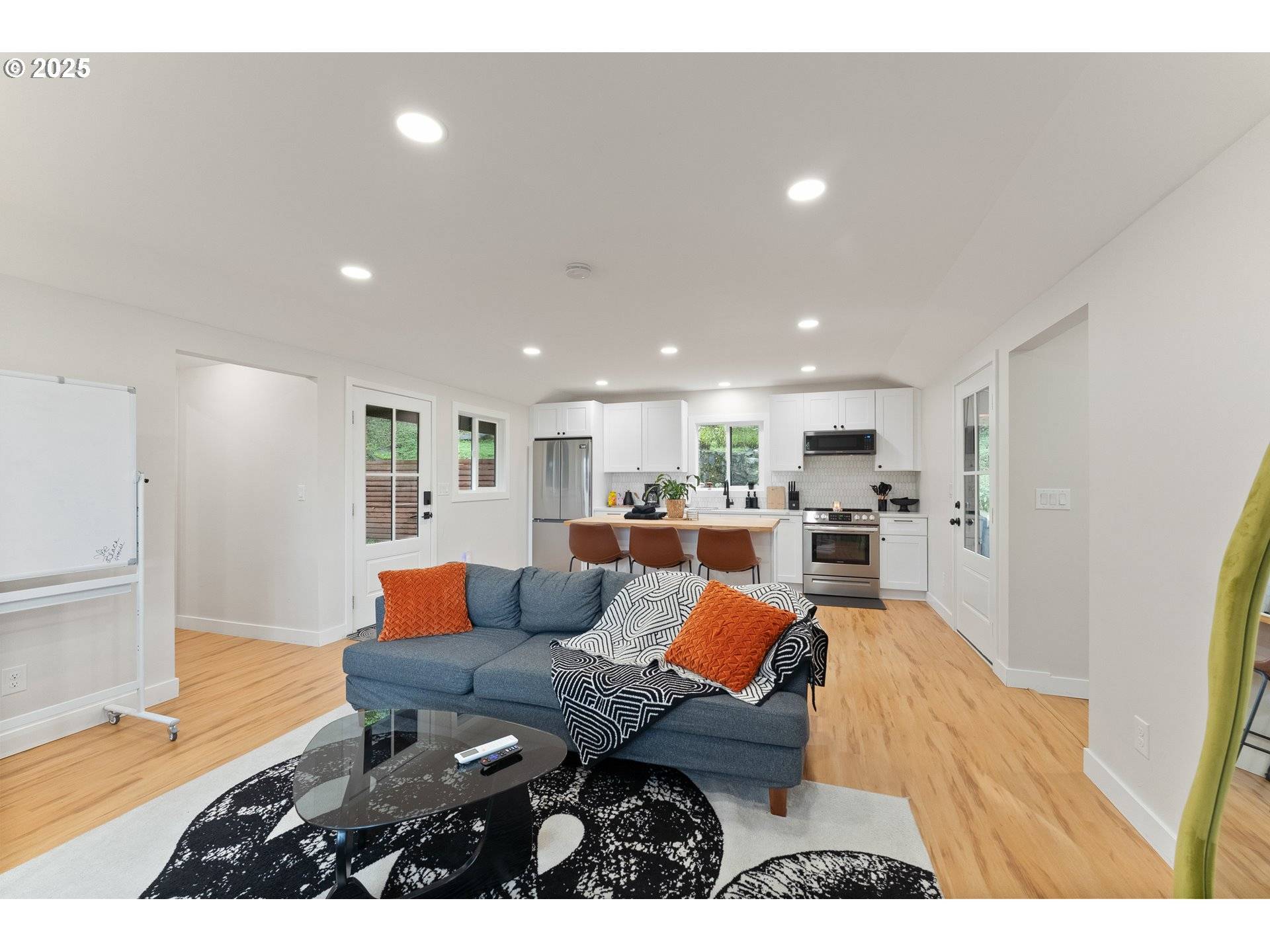 Roseburg, OR 97470,1303 SE STRONG AVE