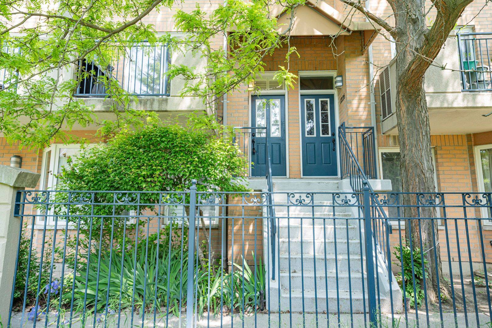 Toronto C14, ON M2N 6W7,28 sommerset WAY #1227