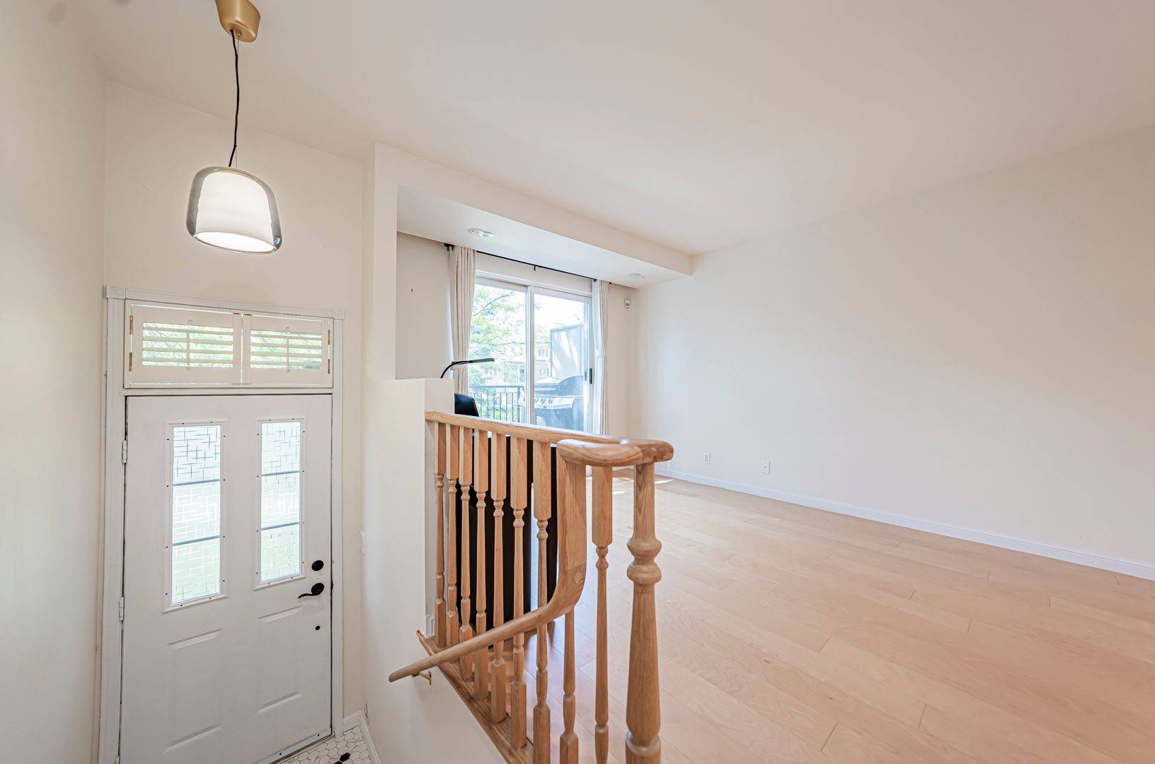 Toronto C14, ON M2N 6W7,28 sommerset WAY #1227