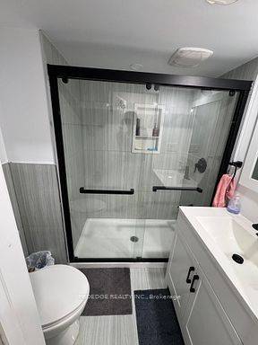 Brampton, ON L7A 1P4,18 Fireside DR #BSMT