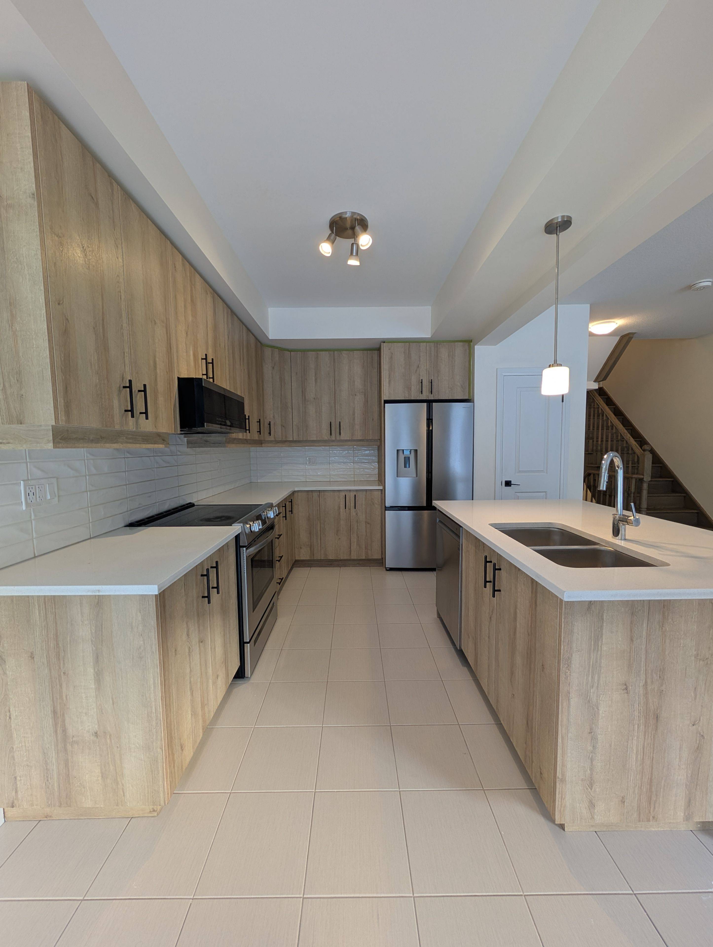 Hamilton, ON L9C 0E7,55 Southam LN