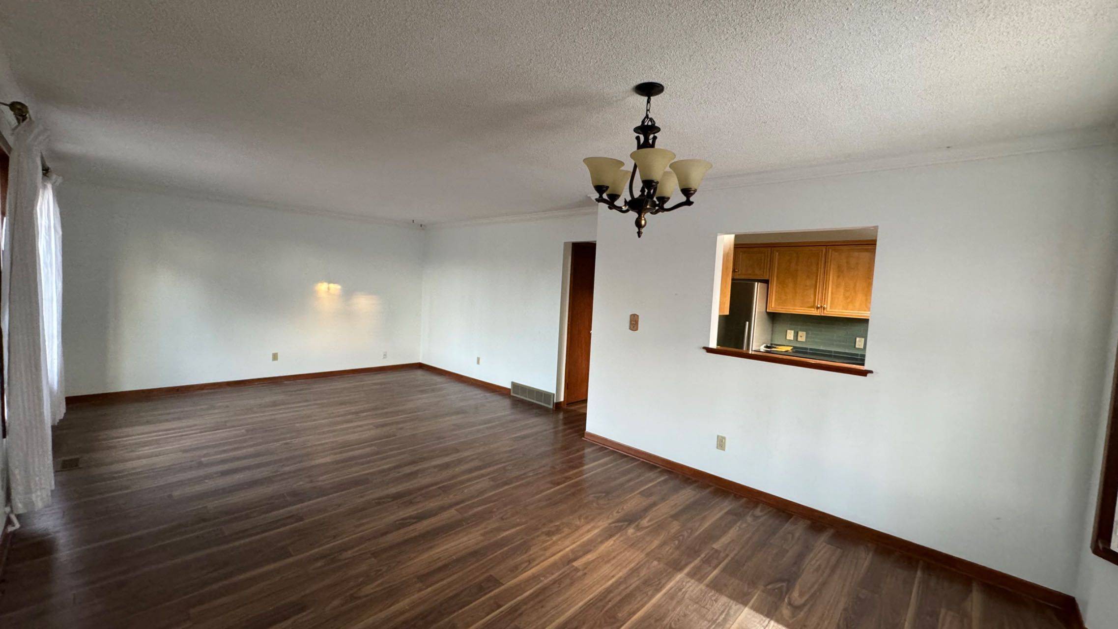 St. Catharines, ON L2N 4W2,313 Main ST