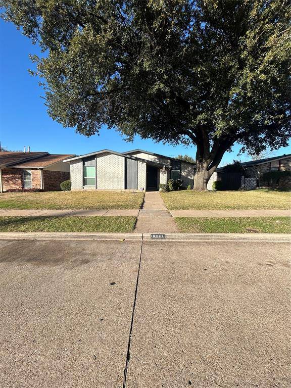 Dallas, TX 75243,10305 Portrush Drive