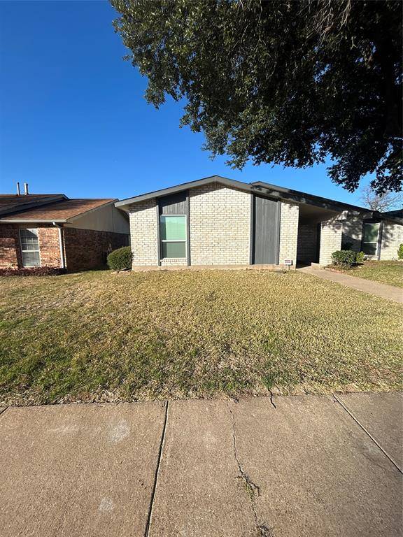 Dallas, TX 75243,10305 Portrush Drive