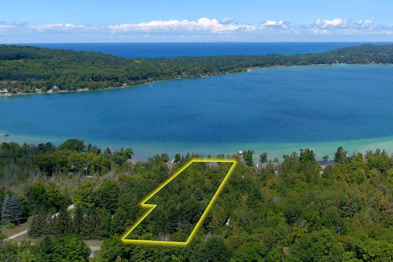 Lake Leelanau, MI 49653,4537 E Duck Lake RD