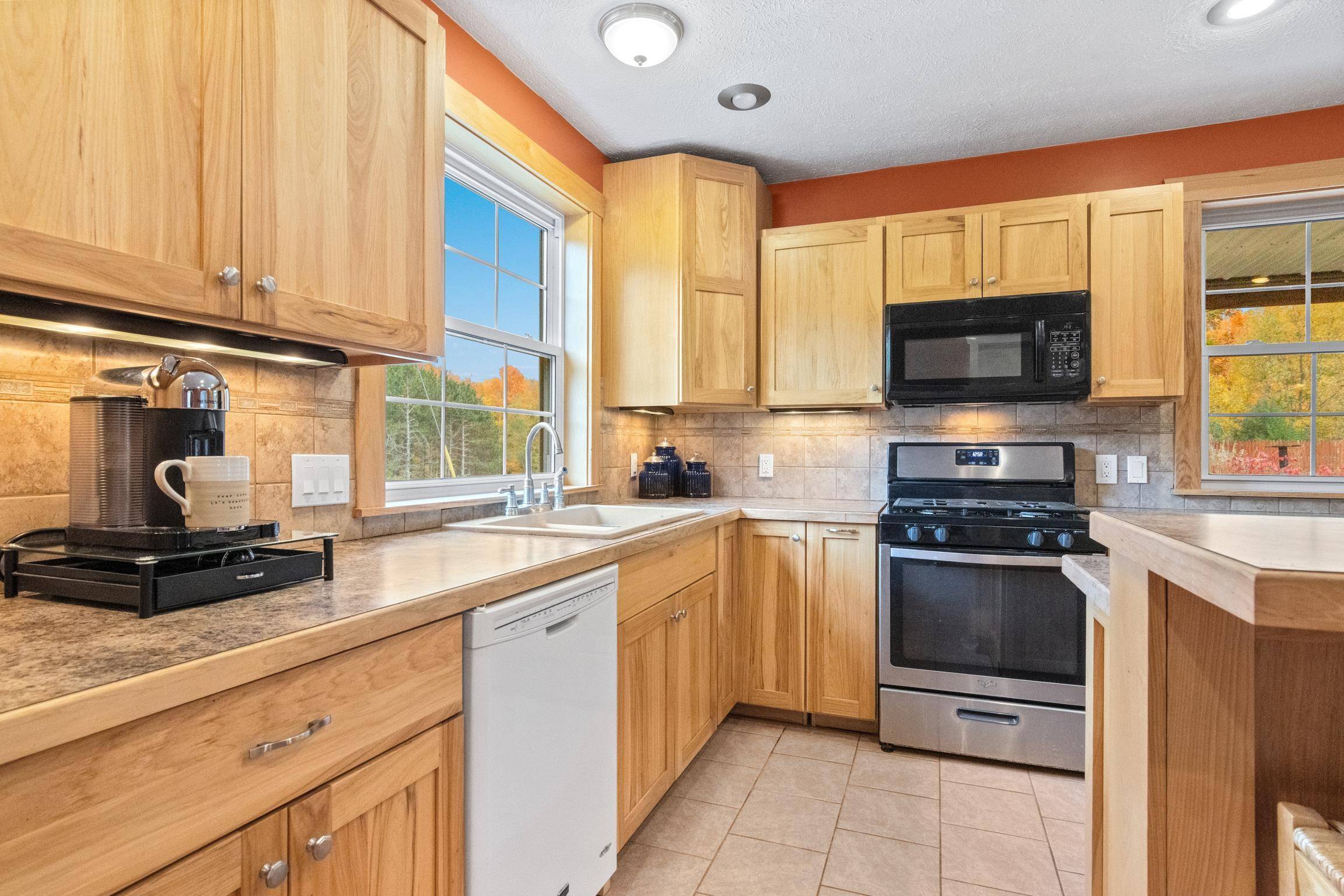 Alden, MI 49612,10039 McPherson RD