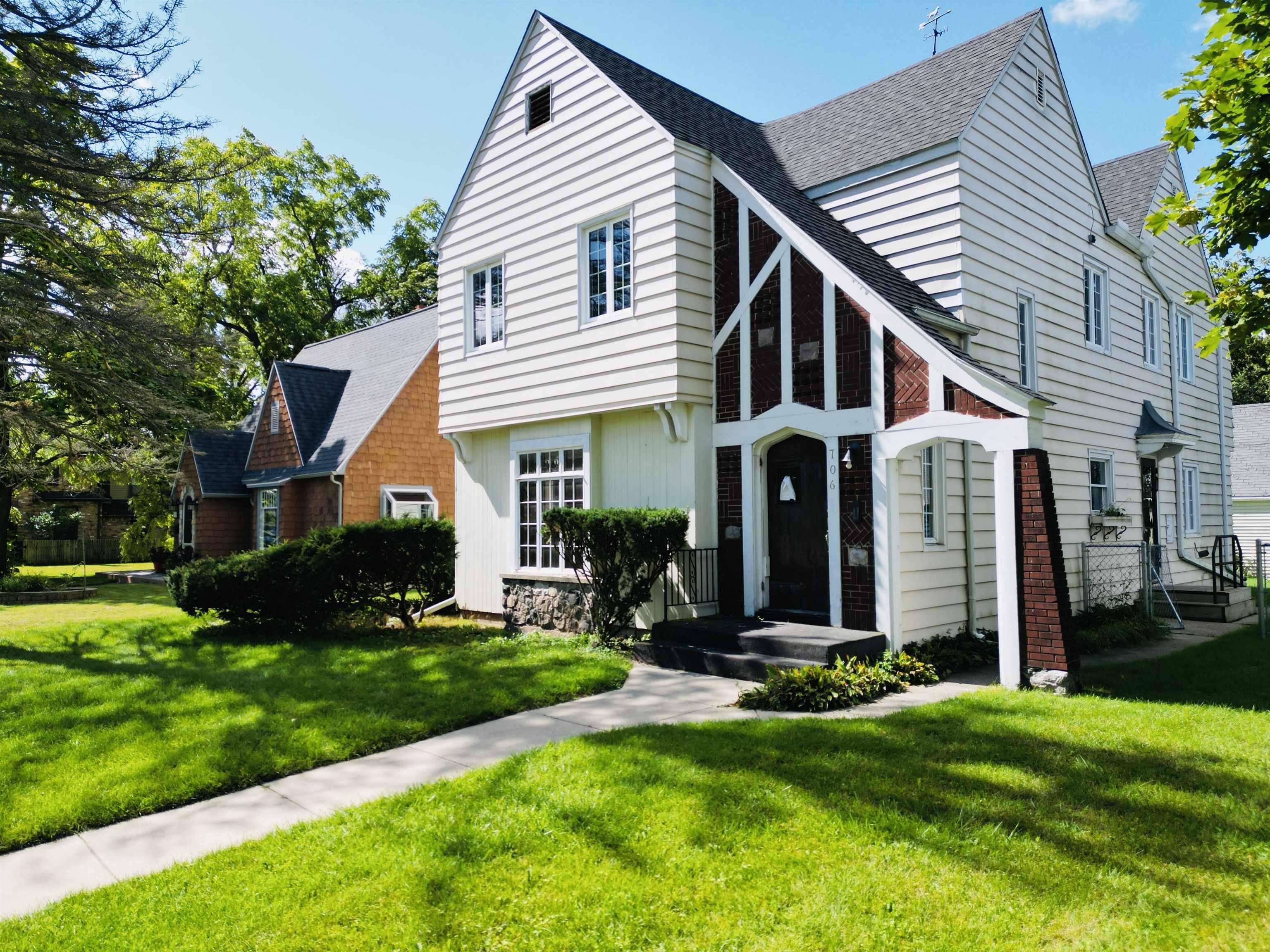 Mount Pleasant, MI 48858,706 S Arnold ST