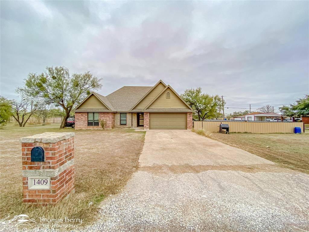 Baird, TX 79504,1409 Mesa Drive