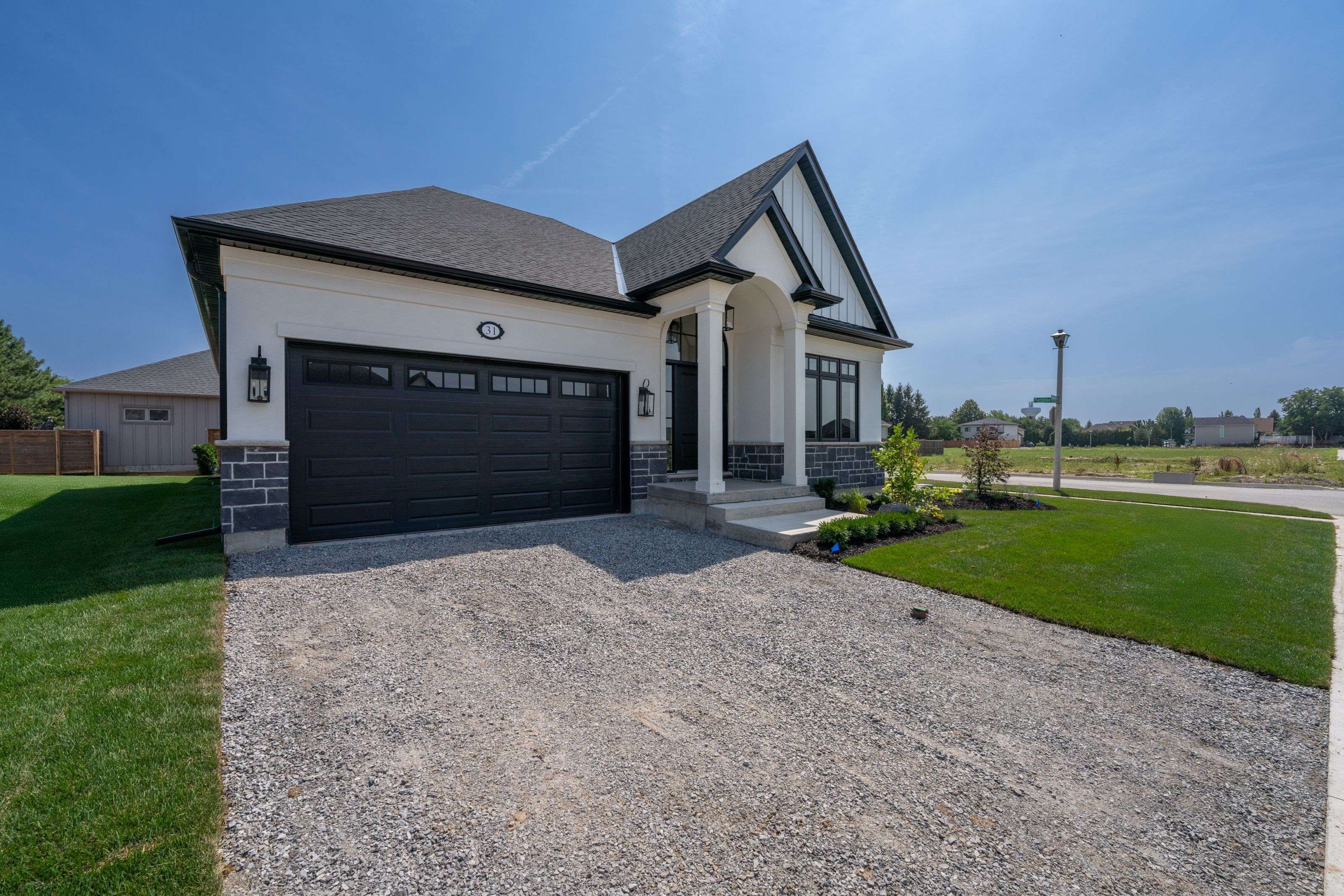 Niagara-on-the-lake, ON L0S 1J0,31 Harvest DR