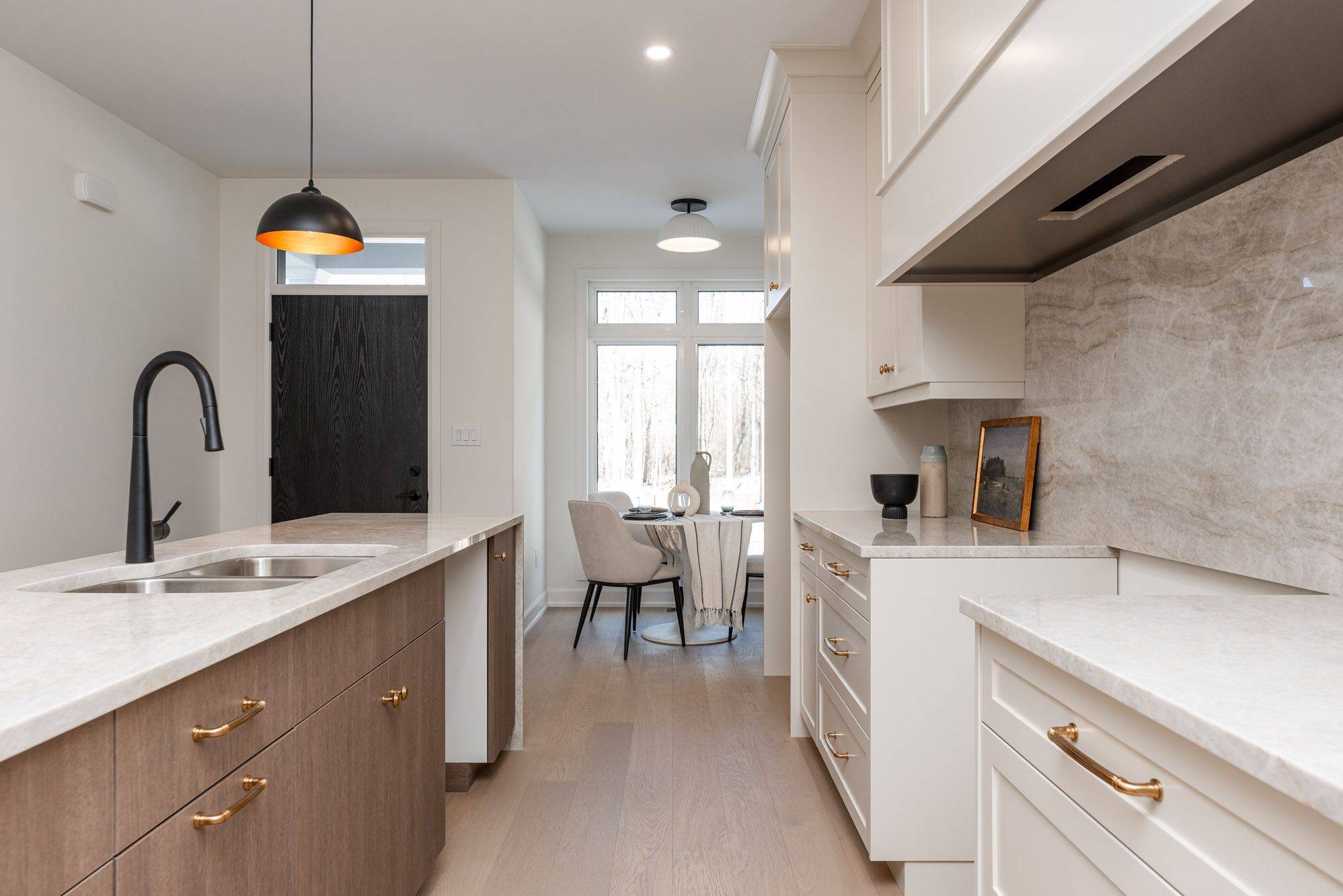 Pelham, ON L3C 3C3,11 Stickles ST