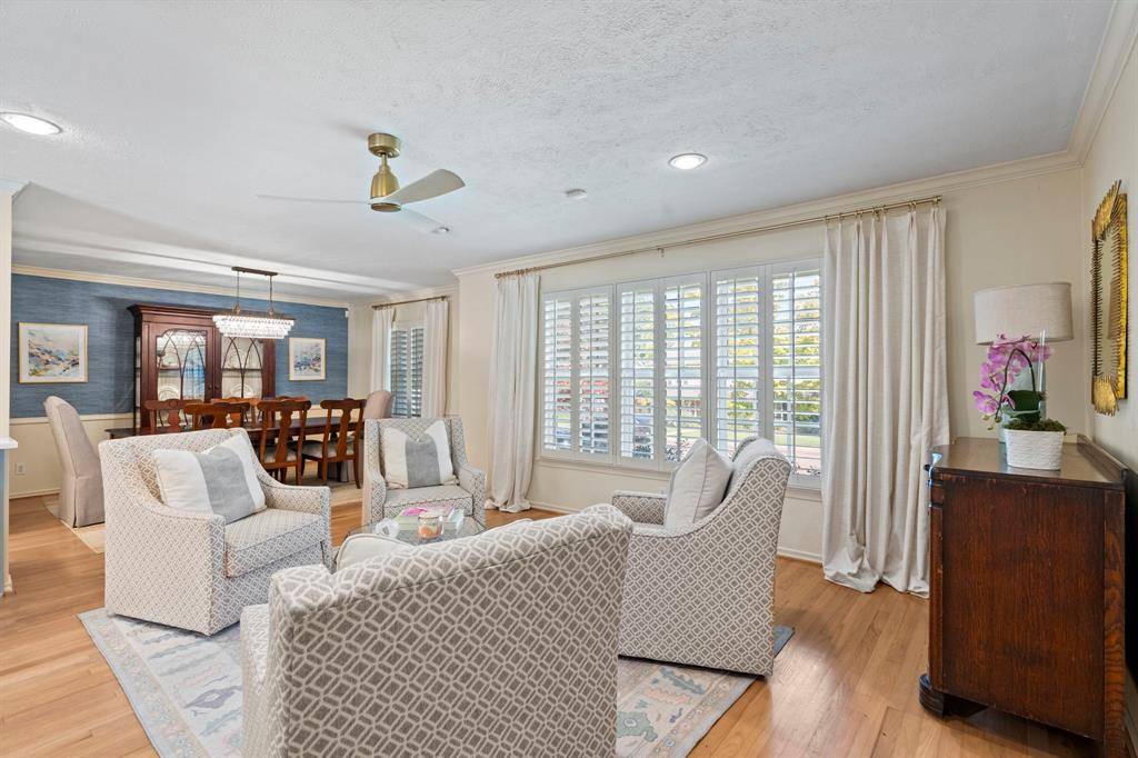 Dallas, TX 75238,9508 Brentgate Drive