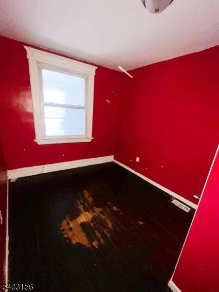 Newark City, NJ 07112,241 Hawthorne Ave