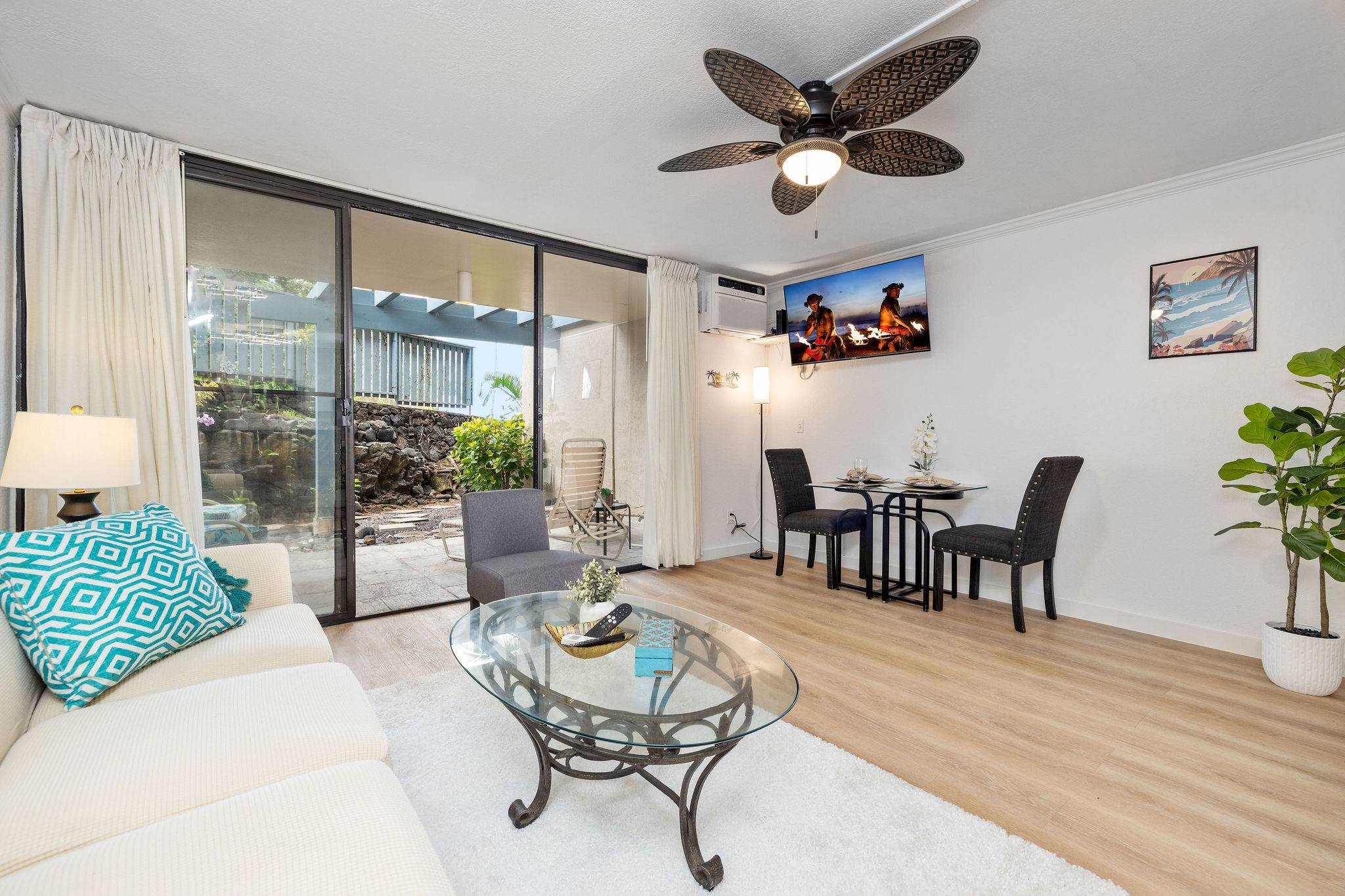 Kailua-kona, HI 96740,75-5888 ALII DRIVE #B2