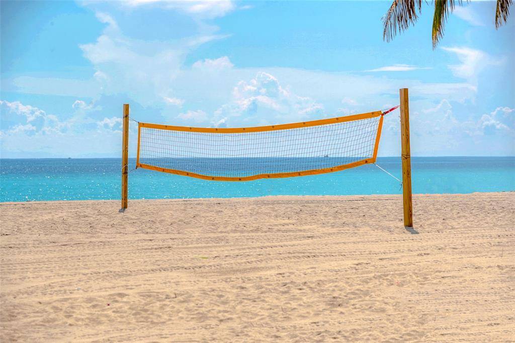 Hollywood, FL 33019,777 N Ocean Dr #S303