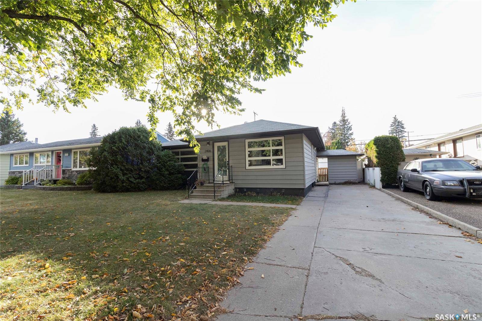 Saskatoon, SK S7J 1V3,2406 Cairns AVENUE
