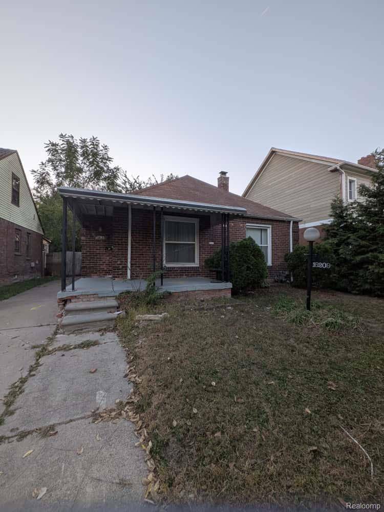Detroit, MI 48219,16209 Stahelin AVE