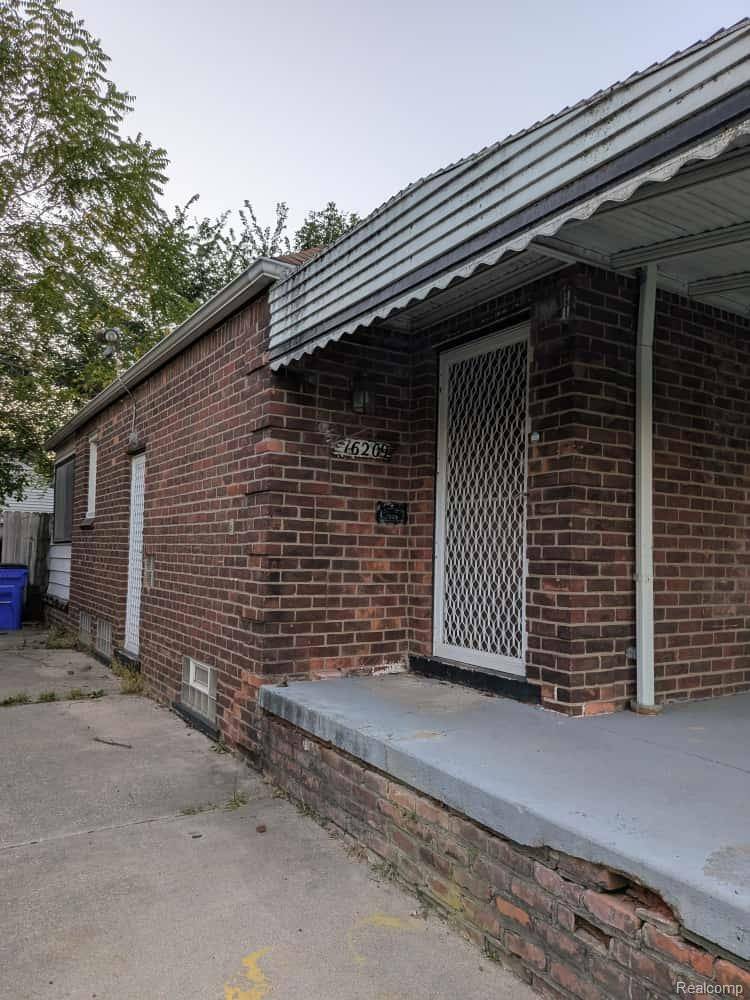 Detroit, MI 48219,16209 Stahelin AVE
