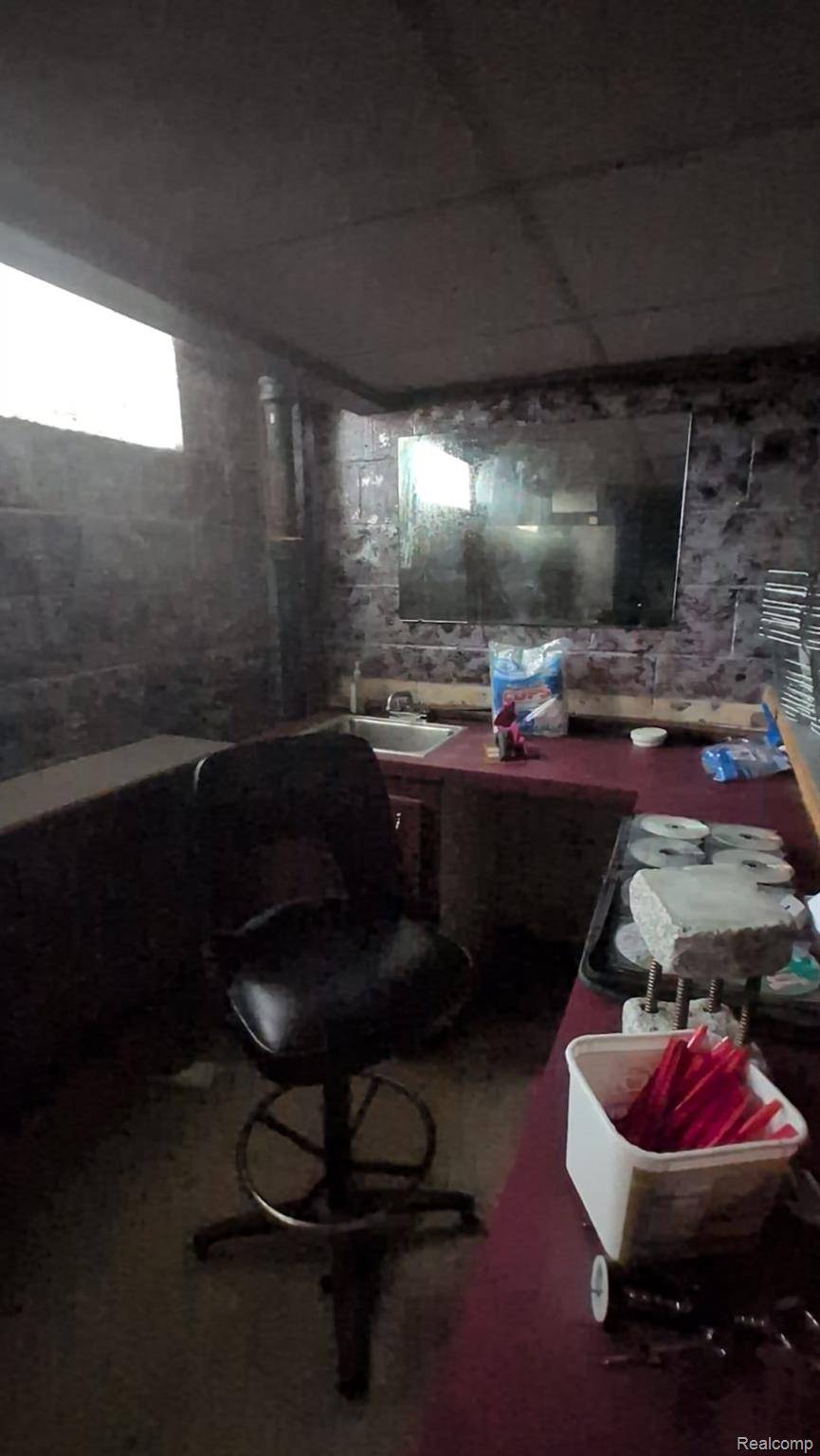 Detroit, MI 48219,16209 Stahelin AVE