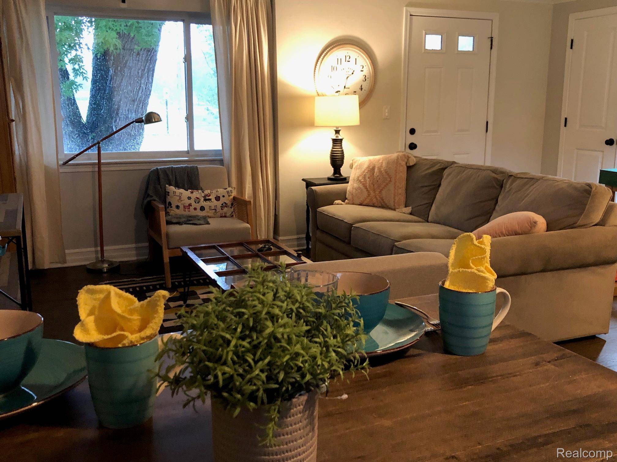 Madison Heights, MI 48071,26348 ALGER BLVD