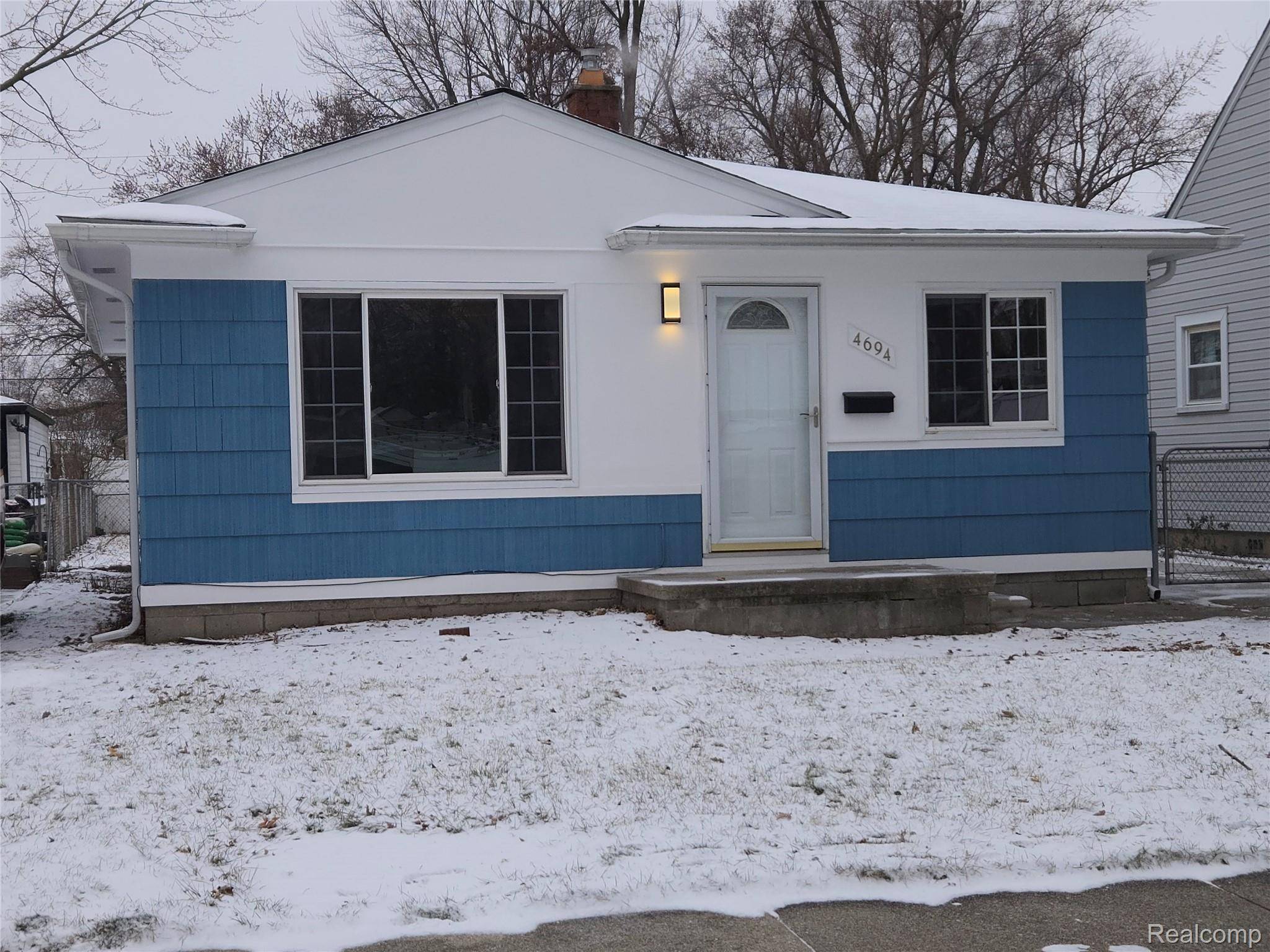 Dearborn Heights, MI 48125,4694 Ziegler ST