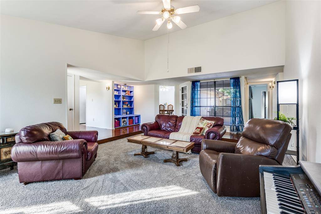 Plano, TX 75025,1313 Heidi Drive