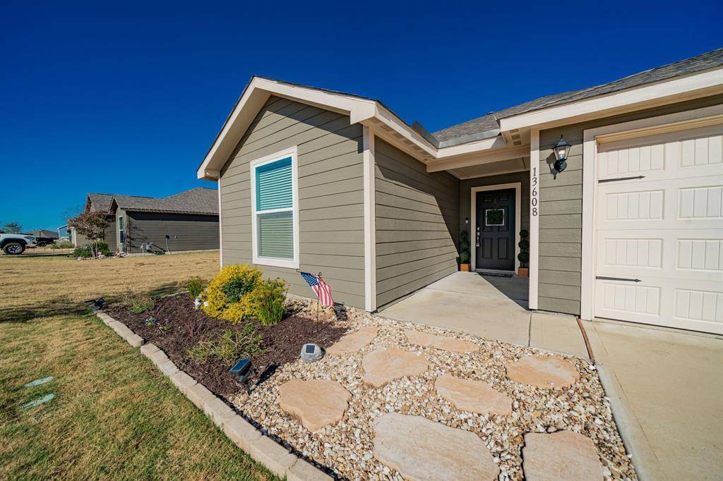 Ponder, TX 76259,13608 Beaverhead Street