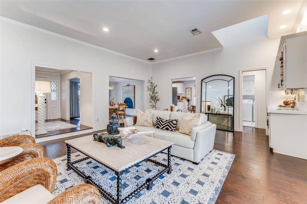 Dallas, TX 75243,9743 Trevor Drive