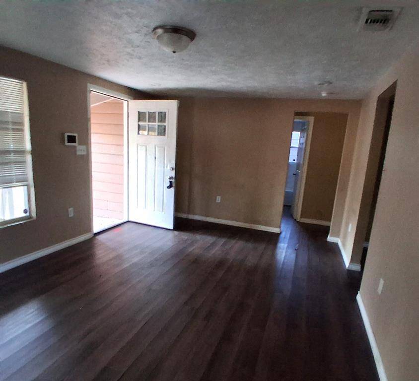 Texarkana, TX 75501,1216 W 6th Street