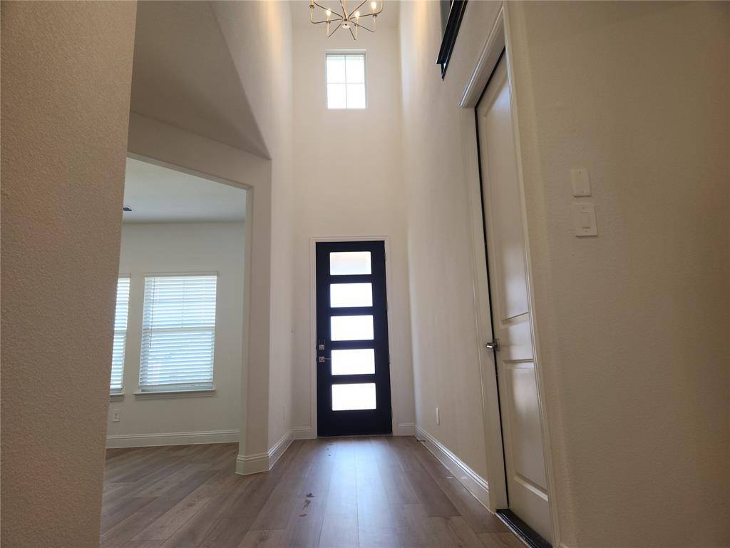 Corinth, TX 76210,2433 Glacier Ridge