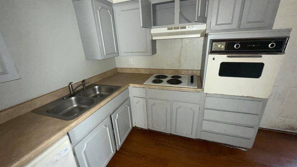 Arlington, TX 76012,1907 Nolen Court