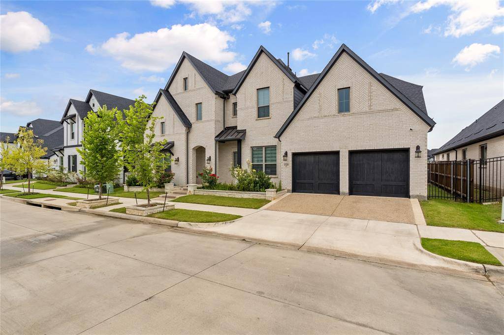 Arlington, TX 76005,1320 English Setter Drive