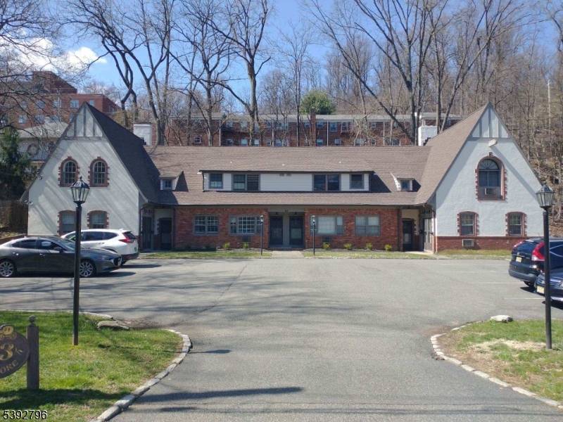 Morristown Town, NJ 07960,83 Wetmore Ave #7