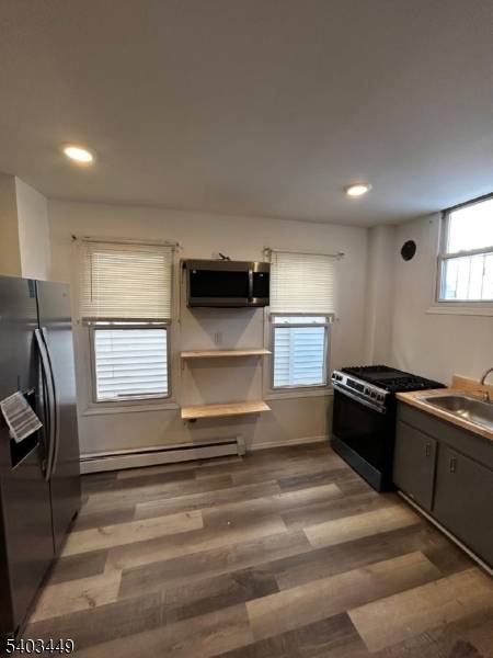 Elizabeth City, NJ 07206,523 Franklin St