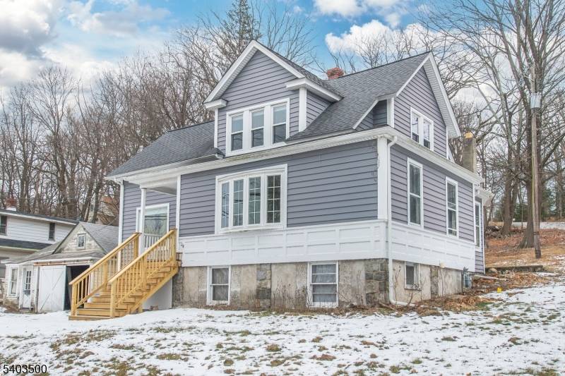 Mount Arlington Boro, NJ 07856,382 Howard Blvd