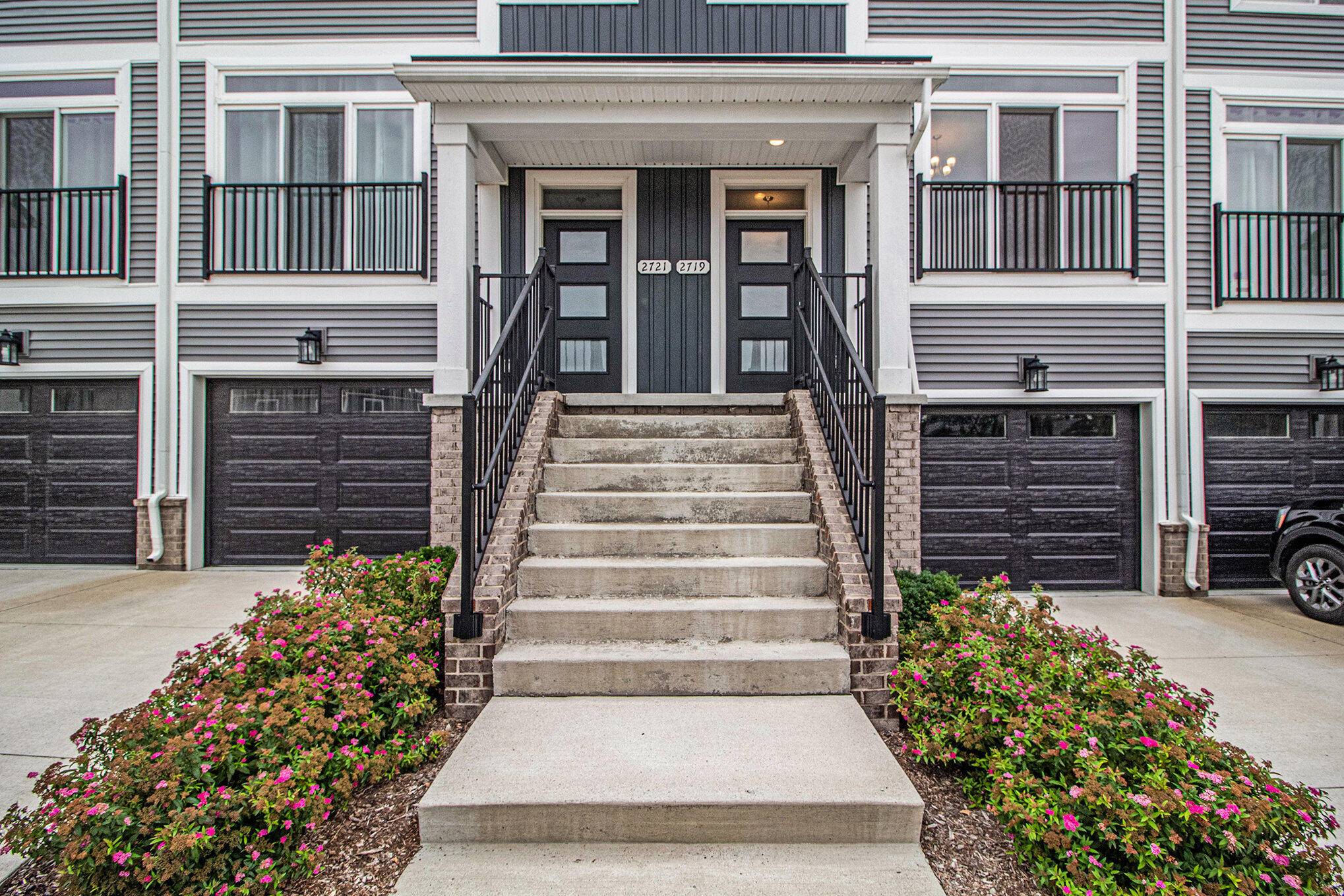 Ann Arbor, MI 48105,2719 Bristol Ridge DR